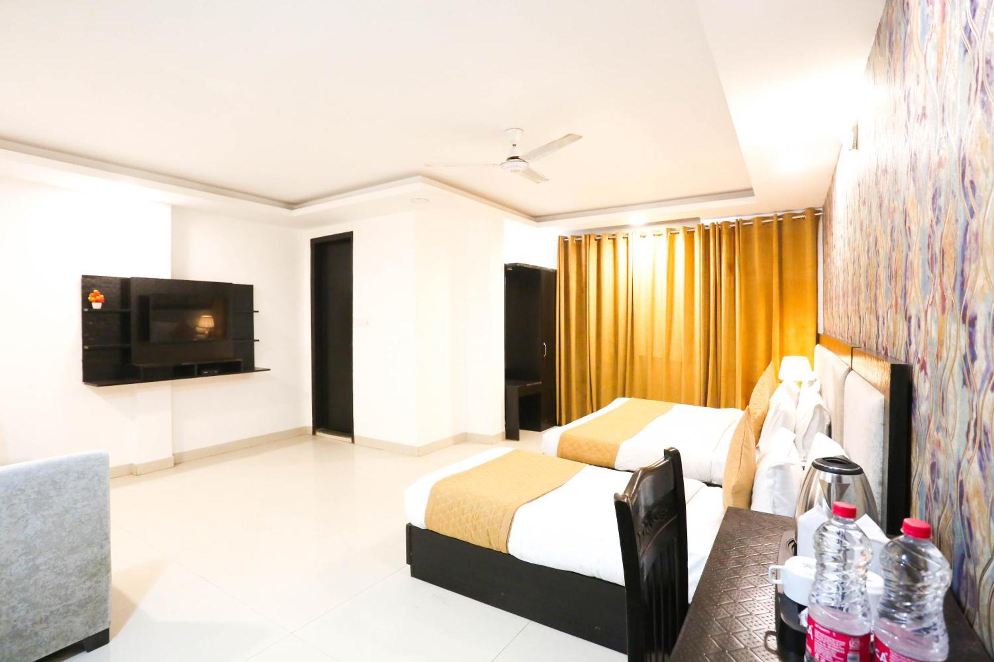 Hotel Aashiyana ניו דלהי מראה חיצוני תמונה