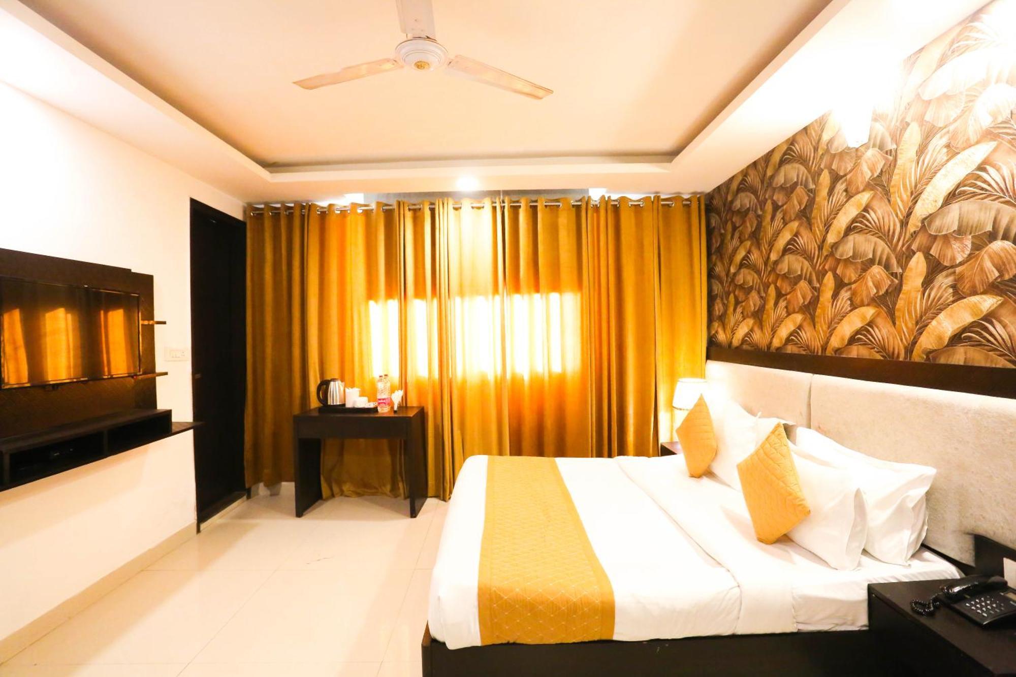 Hotel Aashiyana ניו דלהי מראה חיצוני תמונה